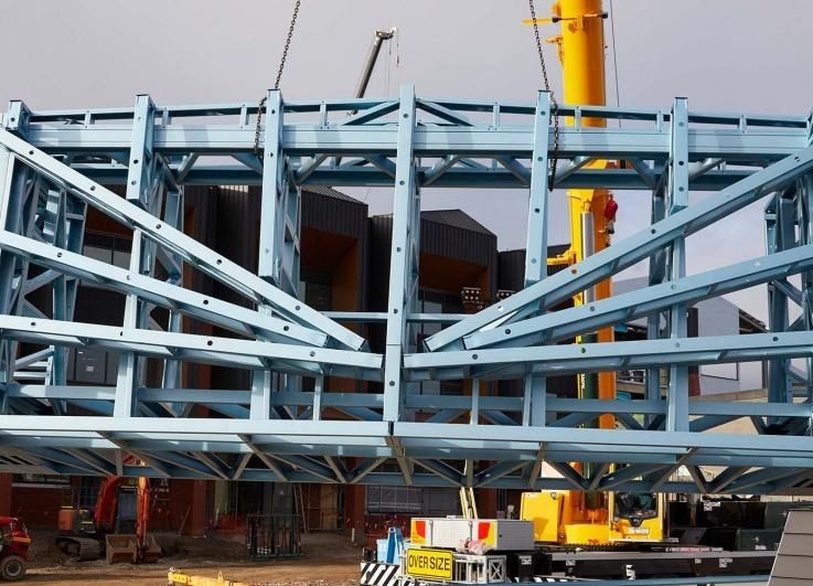 Light, yet strong and dimensionally accurate, the massive façades of the Latrobe Valley GovHub showcase the design versatility of light gauge steel framing made from TRUECORE® steel.