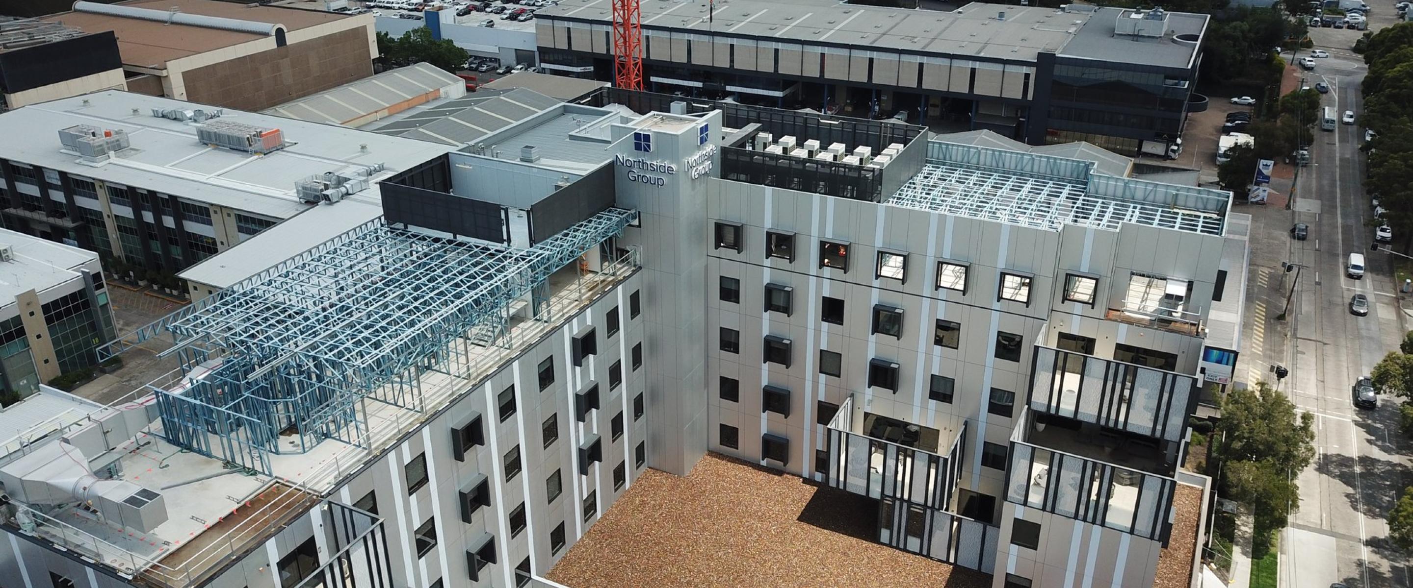Ramsay Clinic Northside - TRUECORE® steel - aerial shot - The eighth-floor extension was built with steel frames made from TRUECORE steel
