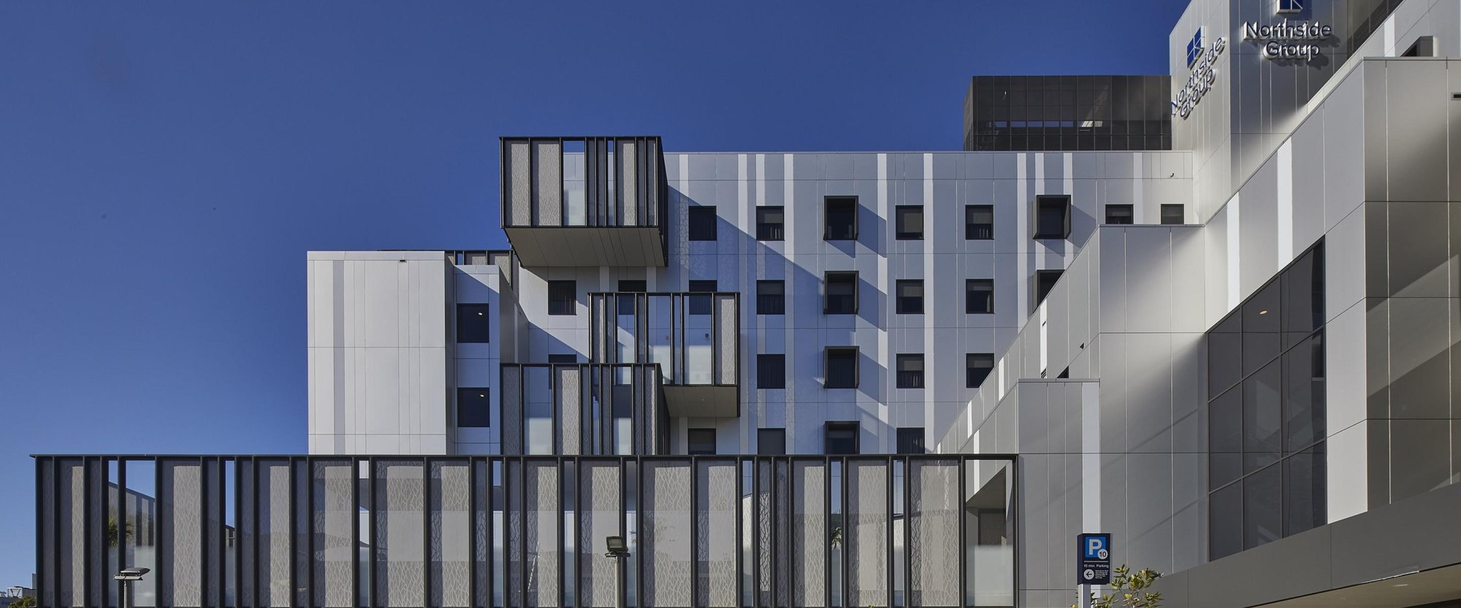 Ramsay Clinic Northside - TRUECORE® steel -  the cladding system was installed to create the watertight façade